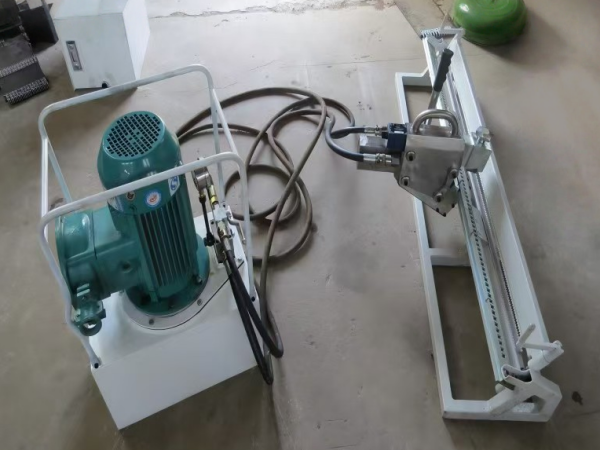 液壓釘扣機